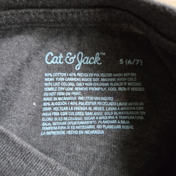 Cat & Jack Dragon & Shark Long Sleeve Crew Neck Tee Set of 2 EUC S (6/7) - Picture 5 of 10